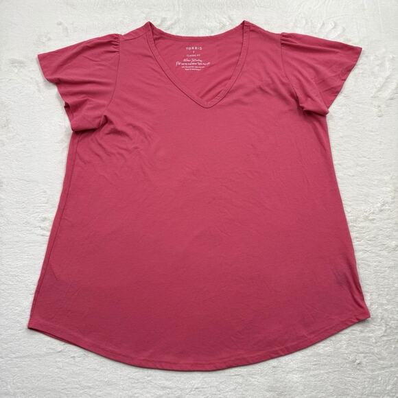 Torrid Tops - Torrid T-Shirt Women’s Size 2 Classic Fit V Neck Short Sleeve Pink Tee Casual